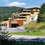Kitzbühel Alpine With Sauna Apartamento *