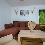 Kitzbuehel Alpine With Sauna 米特西尔