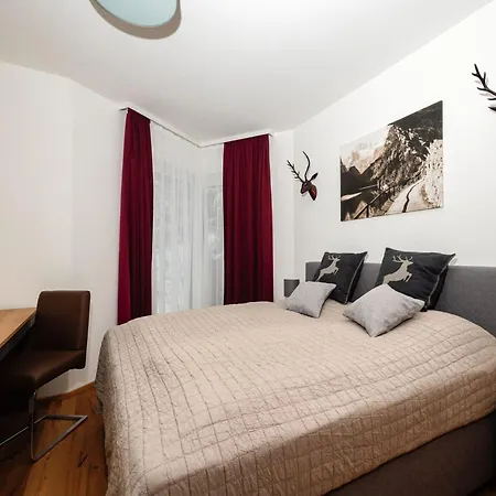 Kitzbuehel Alpine With Sauna Apartment *