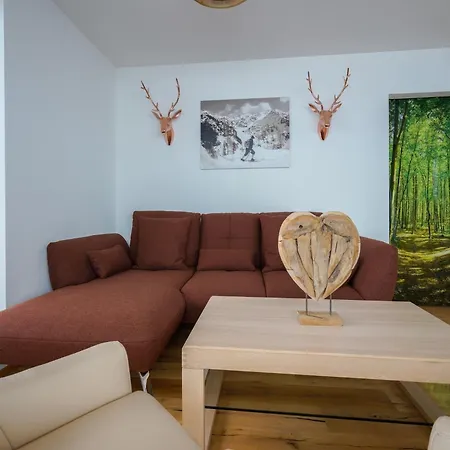 Kitzbuehel Alpine With Sauna Appartement