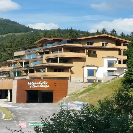 Kitzbuehel Alpine With Sauna ミッタージル
