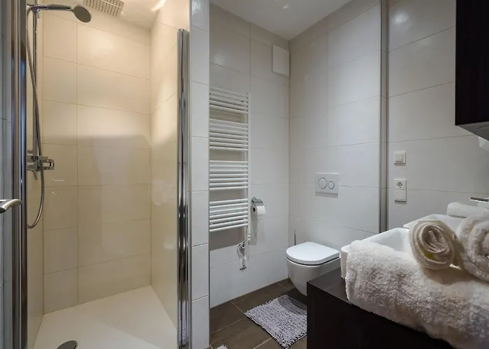 アパート Kitzbuehel Alpine With Sauna *