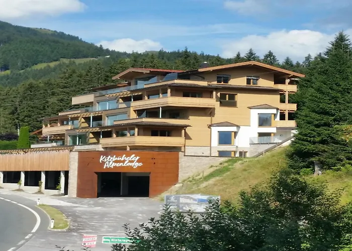 Kitzbuehel Alpine With Sauna ミッタージル